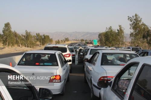 ترافیک سنگین در چالوس، آزادراه های قزوین-رشت، کرج، قزوین و بالعکس
