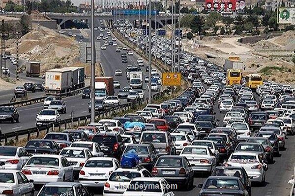 اتوبان تهران کرج پر ترافیک