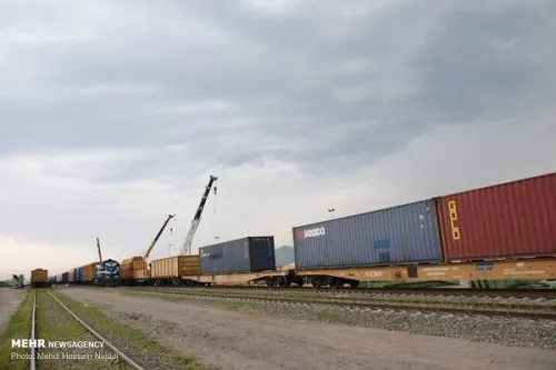 خط آهن رشت–آستارا در مرحله تملک زمین است